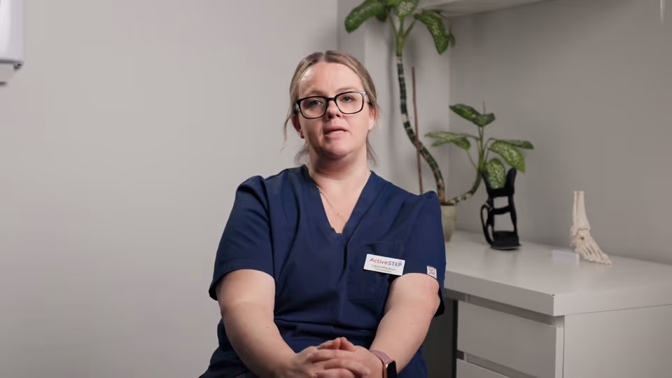 Active Step podiatrist explaining early diabetic foot warning signs to look out for
